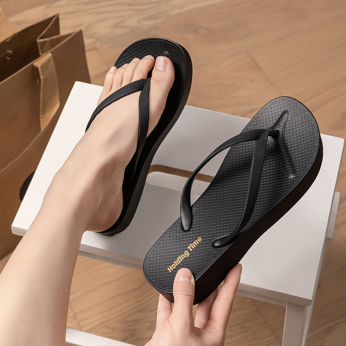 Thick bottom flip flops for women, summer wear, 2026 new style, height increasing, anti slip, black, fashionable beach slippers for women