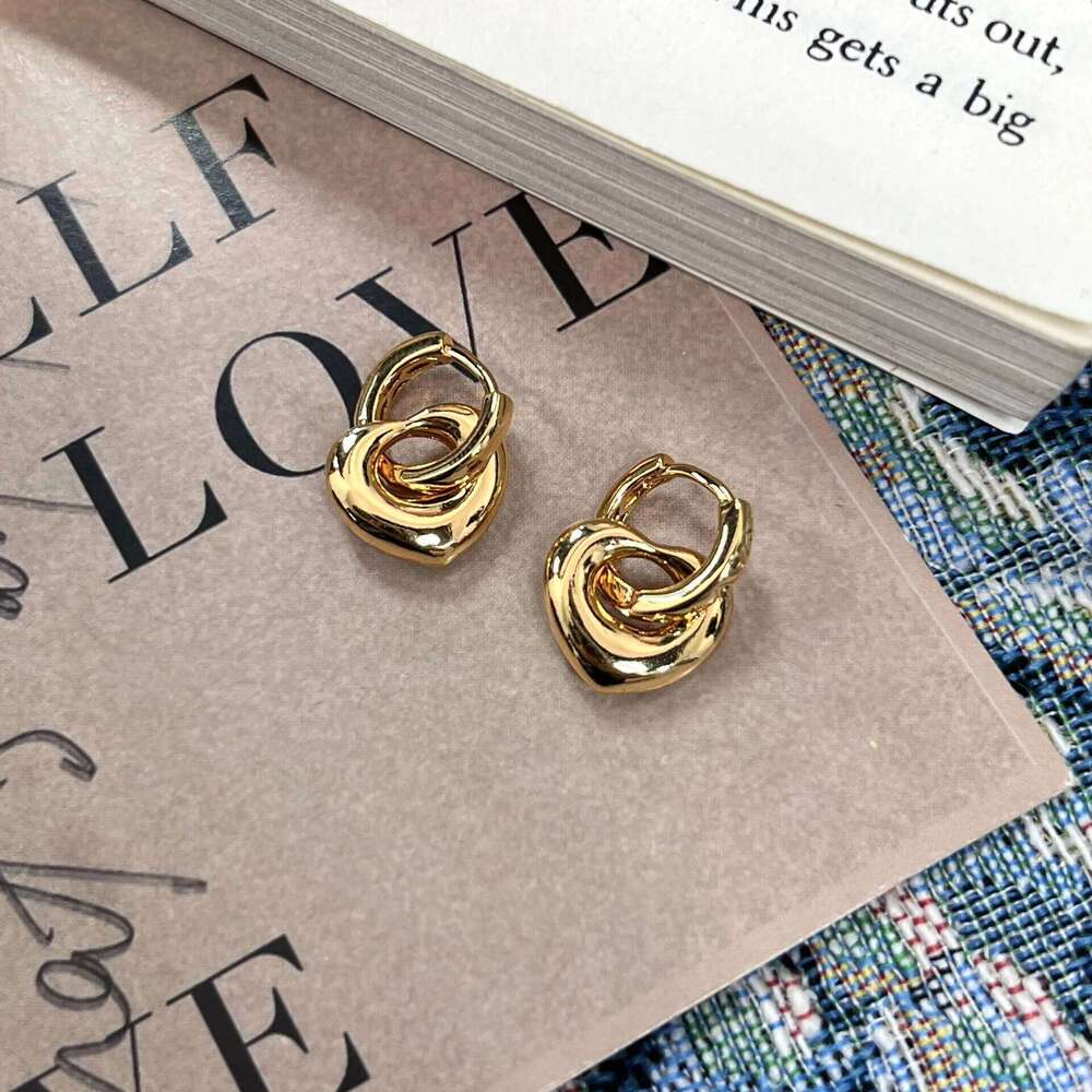 Light luxury luster heart-shaped earings hoop unique design High quality sweet flowers fashion earrings for women jewelry