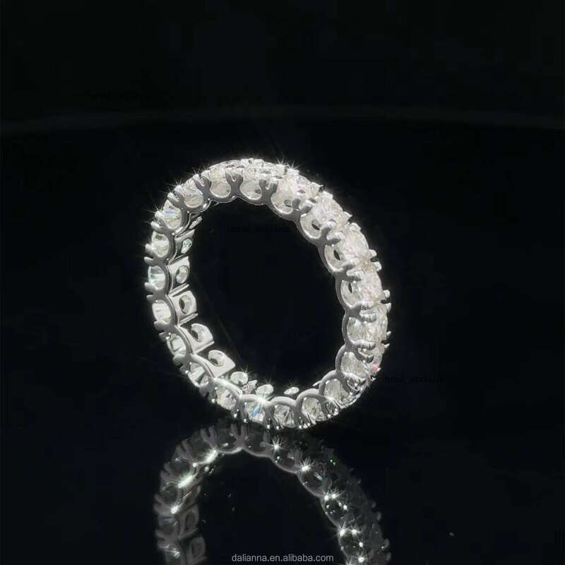 Customized Non-Tanned 3mm CVD HPHT Fine Jewelry 18K Real Gold IGI Certified Lab-Grown VVS Moissanite Ring