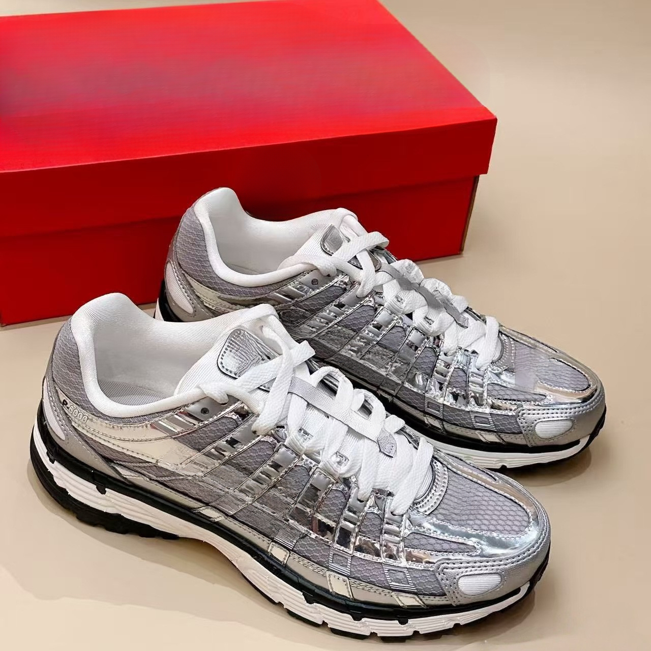 fashion new shock absorbing lightweight trendy mesh breathable crossover men s and women s sports shoes fashionable couple walking shoes