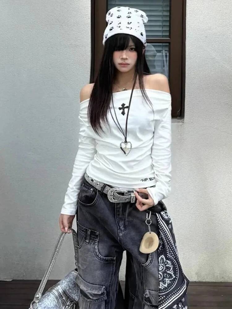 Bestseller Harajuku E-girl Hotsweet T Shirts Woman Long Sleeve Off Shoulder 2000s Gothic Clothes Y2k Tees Slim Fit Female Autumn Tops ddmytues