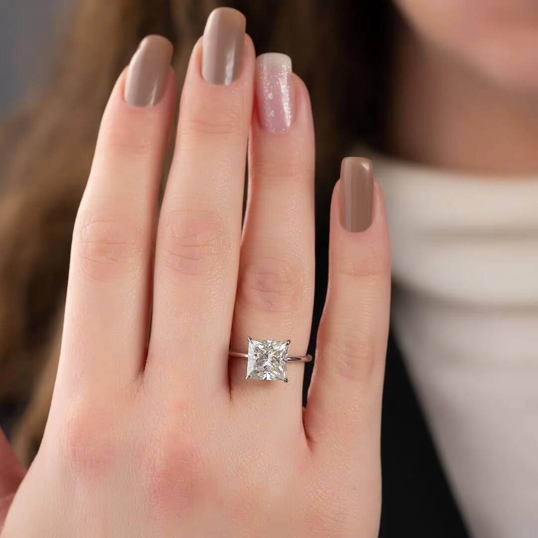 S925 Sterling Silver Princess Cut 55mm 1ct Engagement Ring 18K Gold Plated VVS Moissanite Solitaire Jewelry Elegant Luxurious