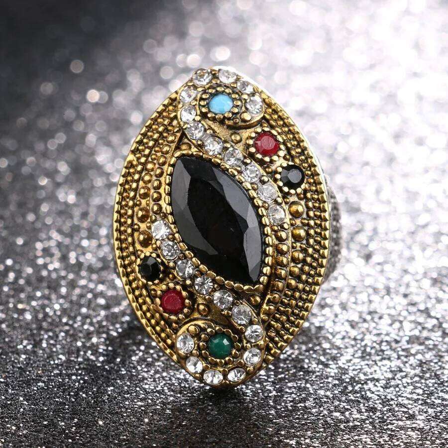 Punk Luxurious Retro Colored Stones Ring Wedding Engagement Accessories Horse-eye Shape Peridot for Men Masonic Rings 77d69