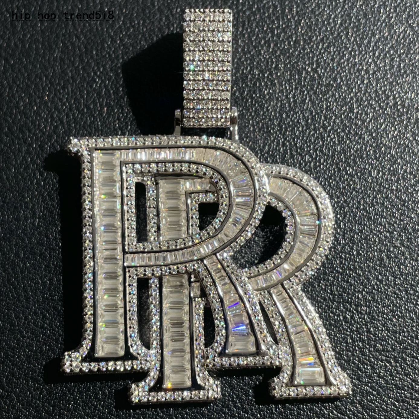 Custom Iced Out Moissanite Emerald Round Cut Fine Double R Pendant 925 Silver Hip Hop Jewelry