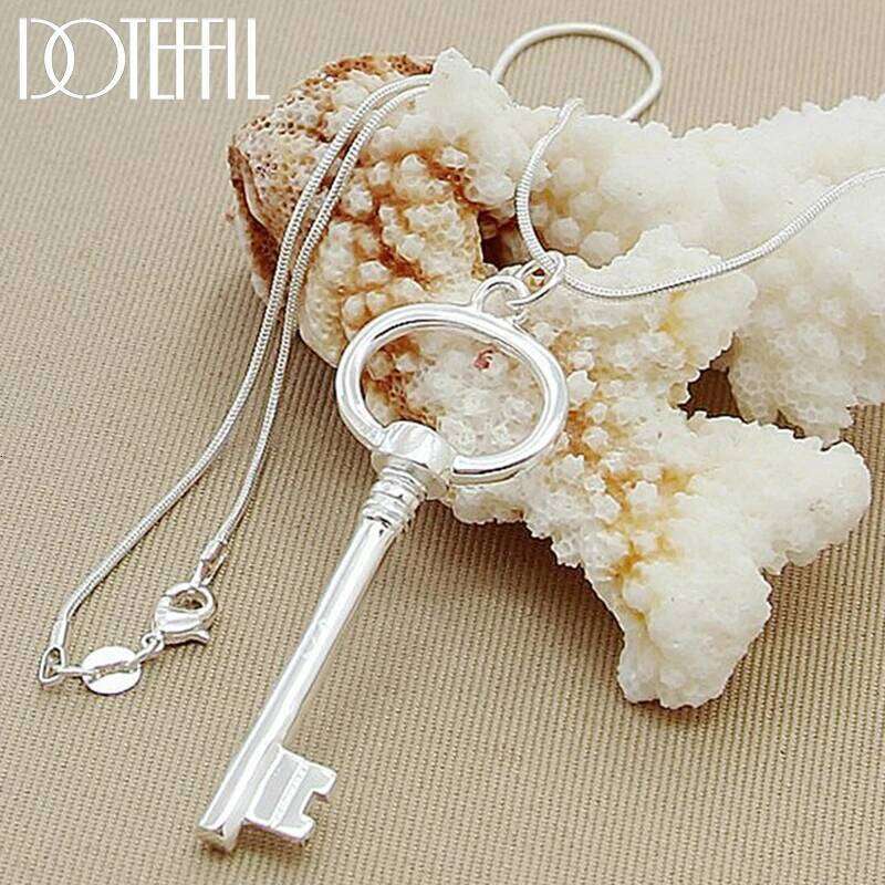 DOTEFFIL 925 Sterling Silver Round Key Pendant Necklace 16-30 Inch Snake Chain For Woman Wedding Engagement Party Charm Jewelry df4a5