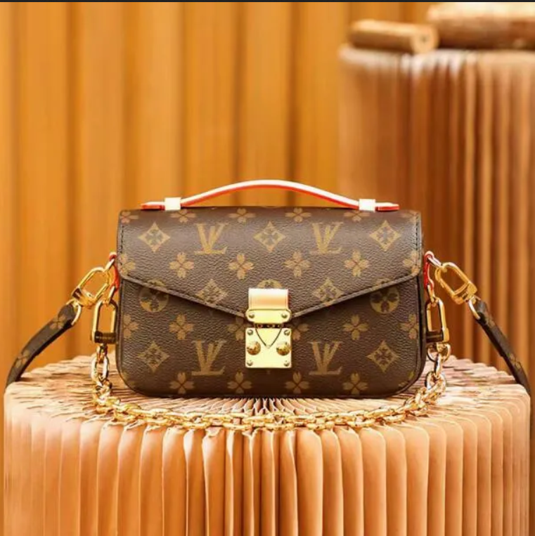 2025 Designer tote womens cross body handbag chaig fashionable and casual club shoulder bag wallet 03