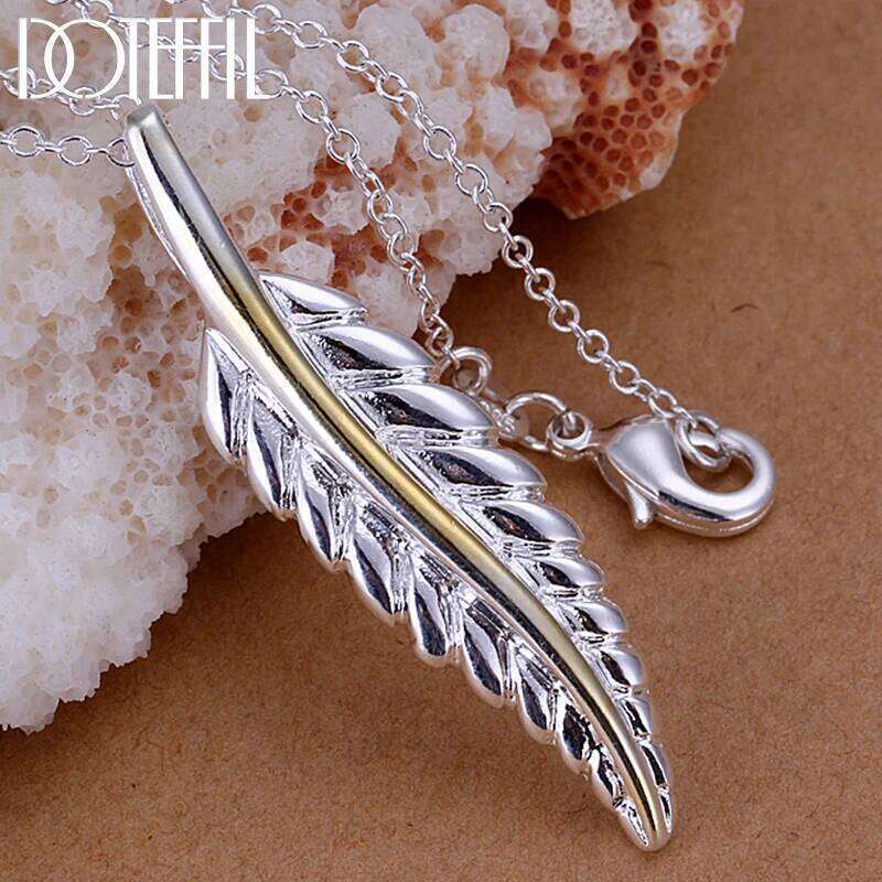 DOTEFFIL 925 Sterling Silver Feather Pendant Necklace 18-30 Inch Snake Chain For Women Wedding Engagement Party Jewelry Gift 1392e