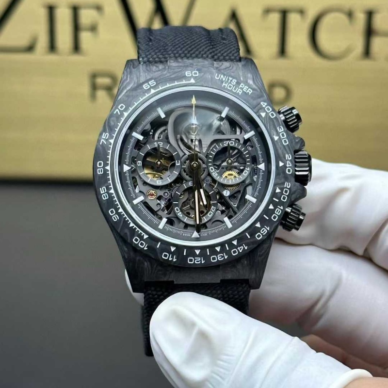 Designer watches, branded watches, men's watches, featuring a black gold movement and carbon fiber skeleton, fully showcasing fashionable elega