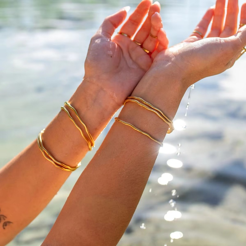 Jewelry 18K Gold Plated Geometric Hypoallergenic Twist Wave Thin Matching Wide Cuff Bangle