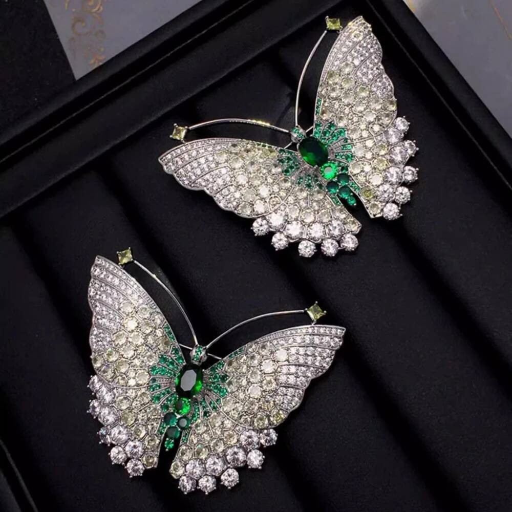 Baroque Luxury Beautiful Butterfly Insect Design Men Women Brooch Pin, Jewelry Accessories, Wedding Holiday Party Couple Surprise Gift