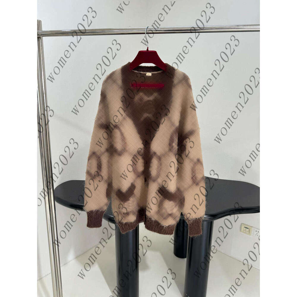 Women's Knitted Sweater Designer Style Cardigan Soft Sweater Full Print Knitted Logo Reversible Design Loose and Comfortable for Spring Outfits