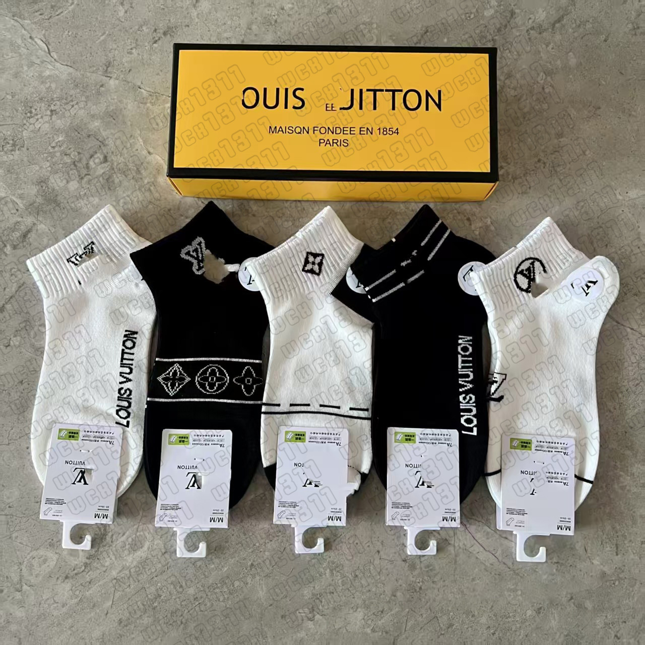 mens and womens sports socks Designer Sports Socks Sweat Absorbent Summer Breathable Soft Comfortable Sport Style Letter Printed