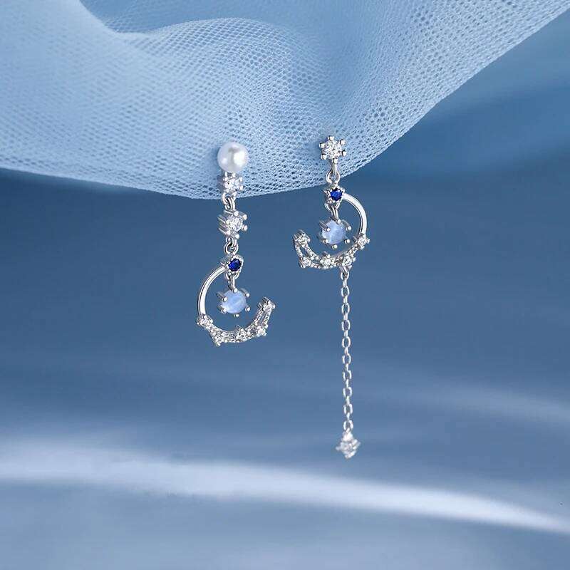 Korean New Light Luxury Zircon Moon Star Asymmetric Stud Earrings For Women Crystal Cloud Pearl Earring Girl Jewelry Gifts bdb1a