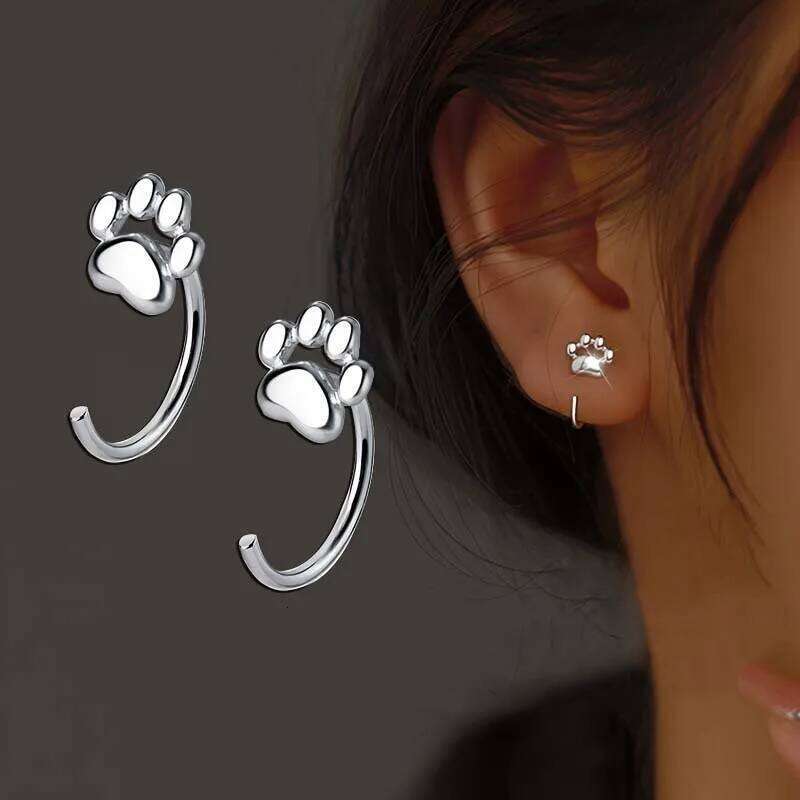 Fashion Silver Color Cat Paw Stud Earrings For Women Minimalist Metal Circle Round Huggies Piercings Ear Hook Jewelry Gifts 05d20