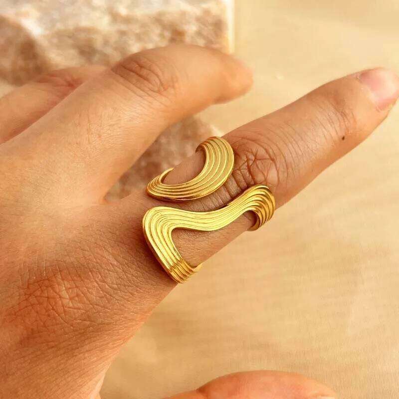 Stainless Steel Gold Color Irregular Curve Open Rings For Men Women Minimalist Metal Geometric Line Statement Ring Jewelry Gift be035