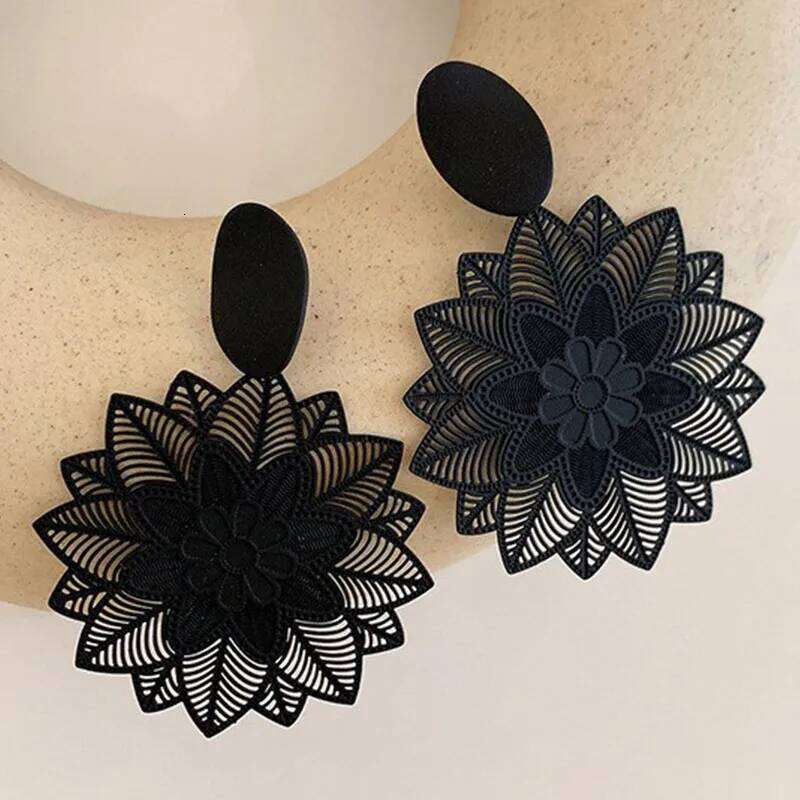 Vintage Punk Black Forest Flower Drop Earrings For Women Big Hollow Exaggerated Gothic Geometric Earring Party Festival Jewelry 50b01