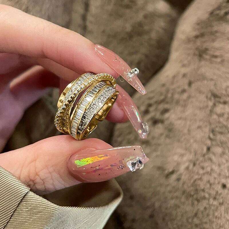Light Luxury Inlaid Zircon Winding Finger Ring for Women Classic Cross Design Sparkling Opening Rings Bride Wedding Party Gift 5c3bc