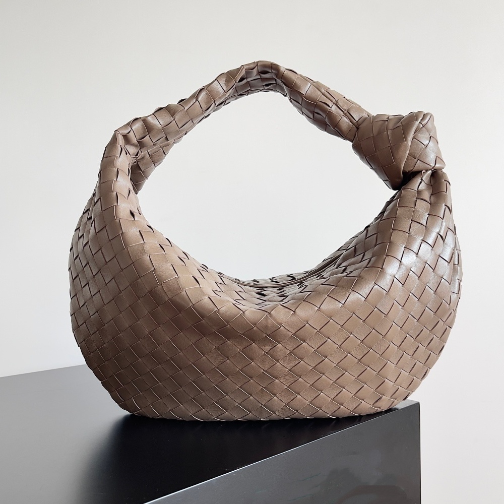 mirror quality designer bag supple leather hobos shoulder bags with rounded shape and signature knot large capacity shopping shoulder handbag women