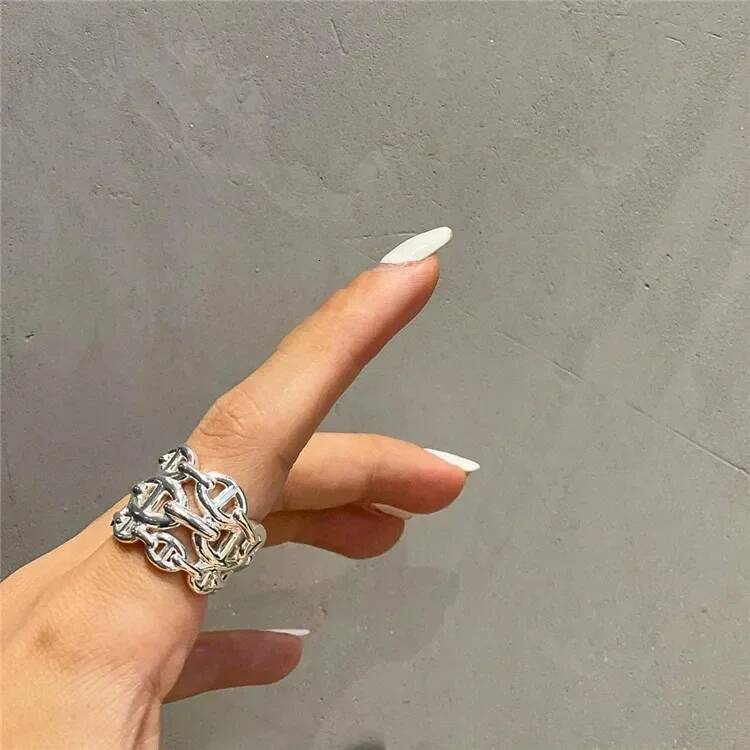2025 New High-end Seiko Xiaohongshu Sterling Female, Silver Neutral Style Simple Pig Nose Ring Niche Design
