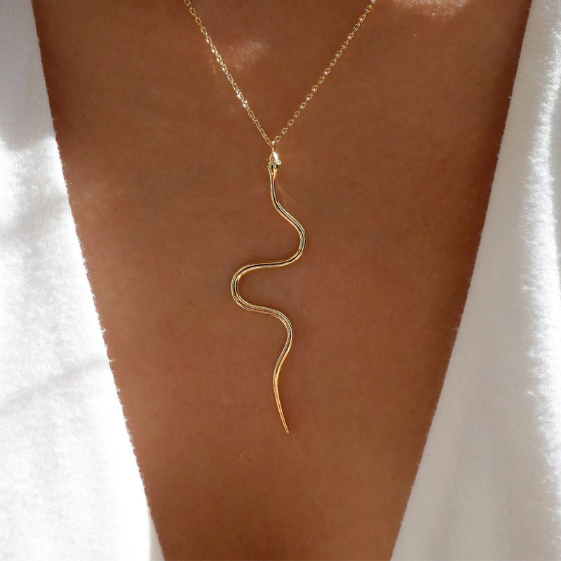 Luxury Brand Designer Jewelry European And American New Jewelry High-End Snake Necklace For Women, Unique Fashion Retro Snake Pendant Sweater Chain