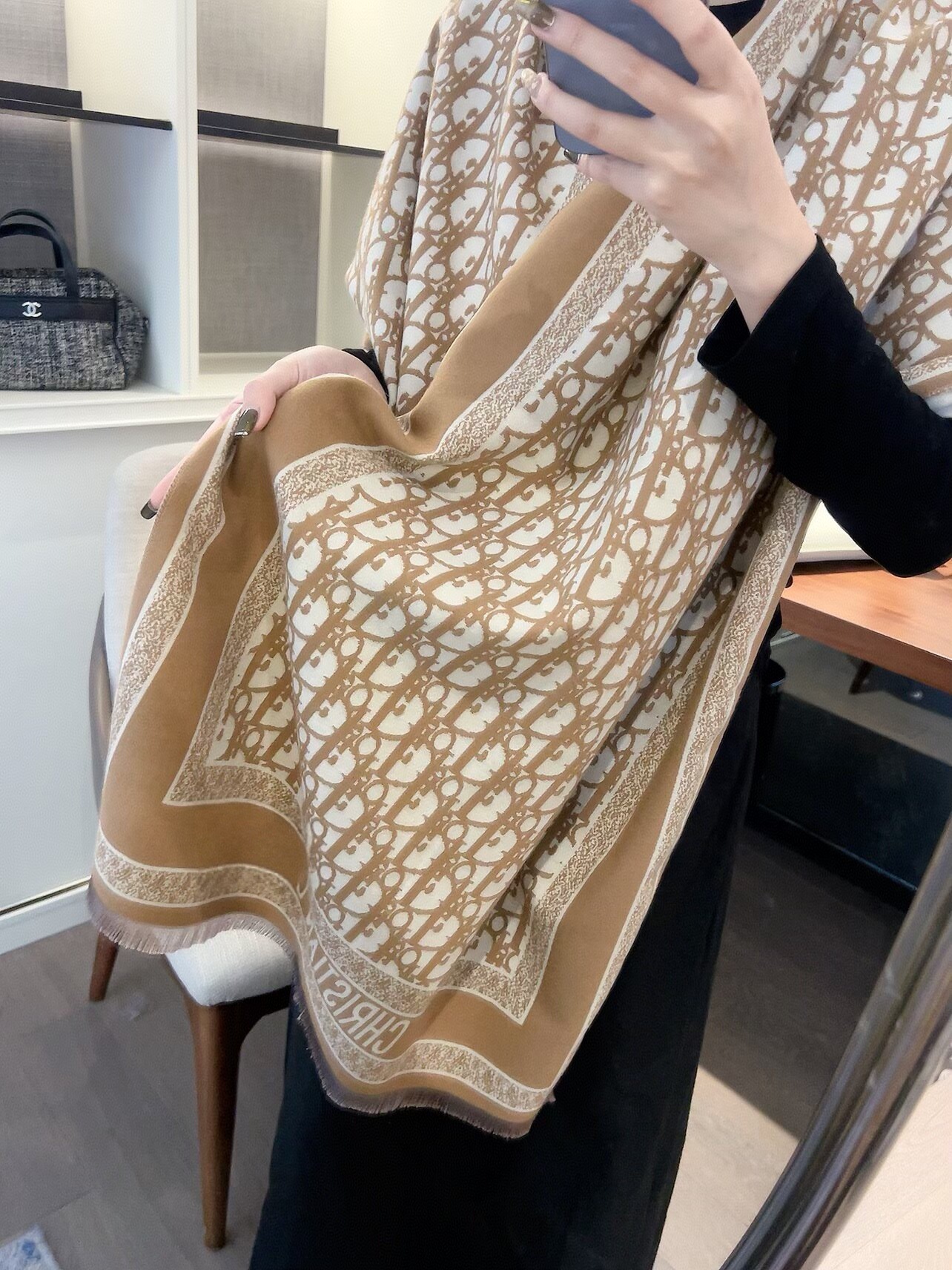 Luxury Classic Monogram Tassel Shawl Designer Brand Scarf Women Cashmere Feel Warm Wrap Fashion Large Blanket Scarves For Autumn Winter