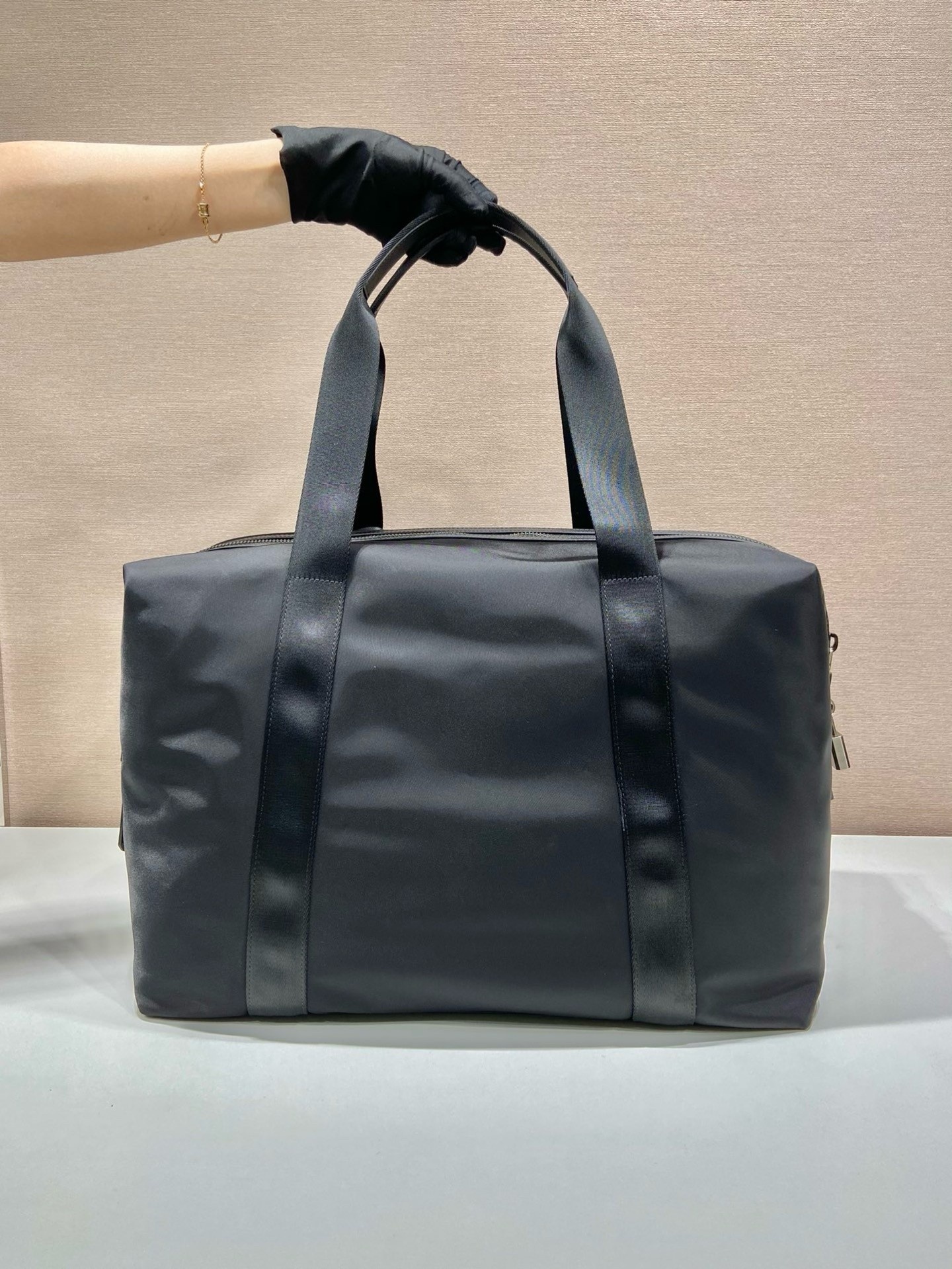 Classic Designer Re-Nylon Boston Duffle Bag Large Waterproof Saffiano Leather Travel Handbag Unisex Black Gray for Business Gym Daily Casual