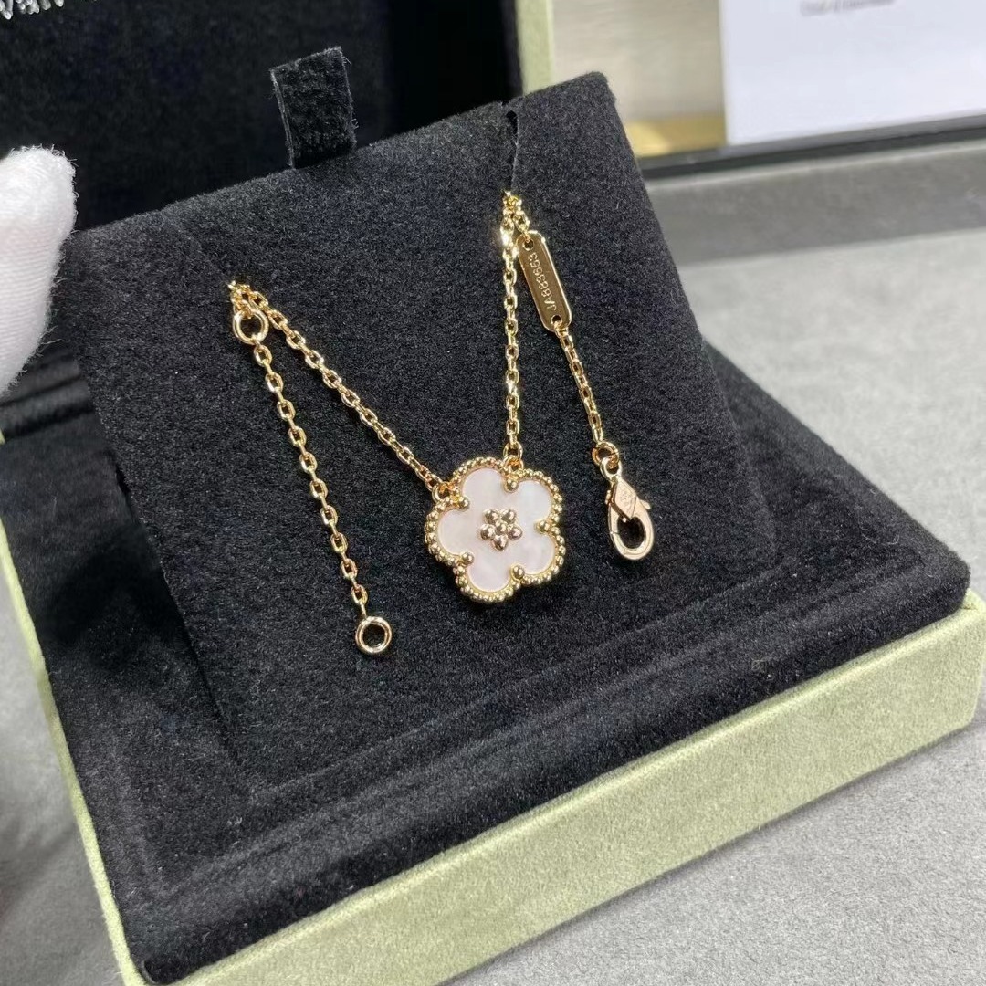 bracelet designer bracelet luxury jewelry clover bracelet Luxury Womens Jeweled Plumeria Bracelet Ensemble Bracelet Necklace Studs Trio bracelet lux