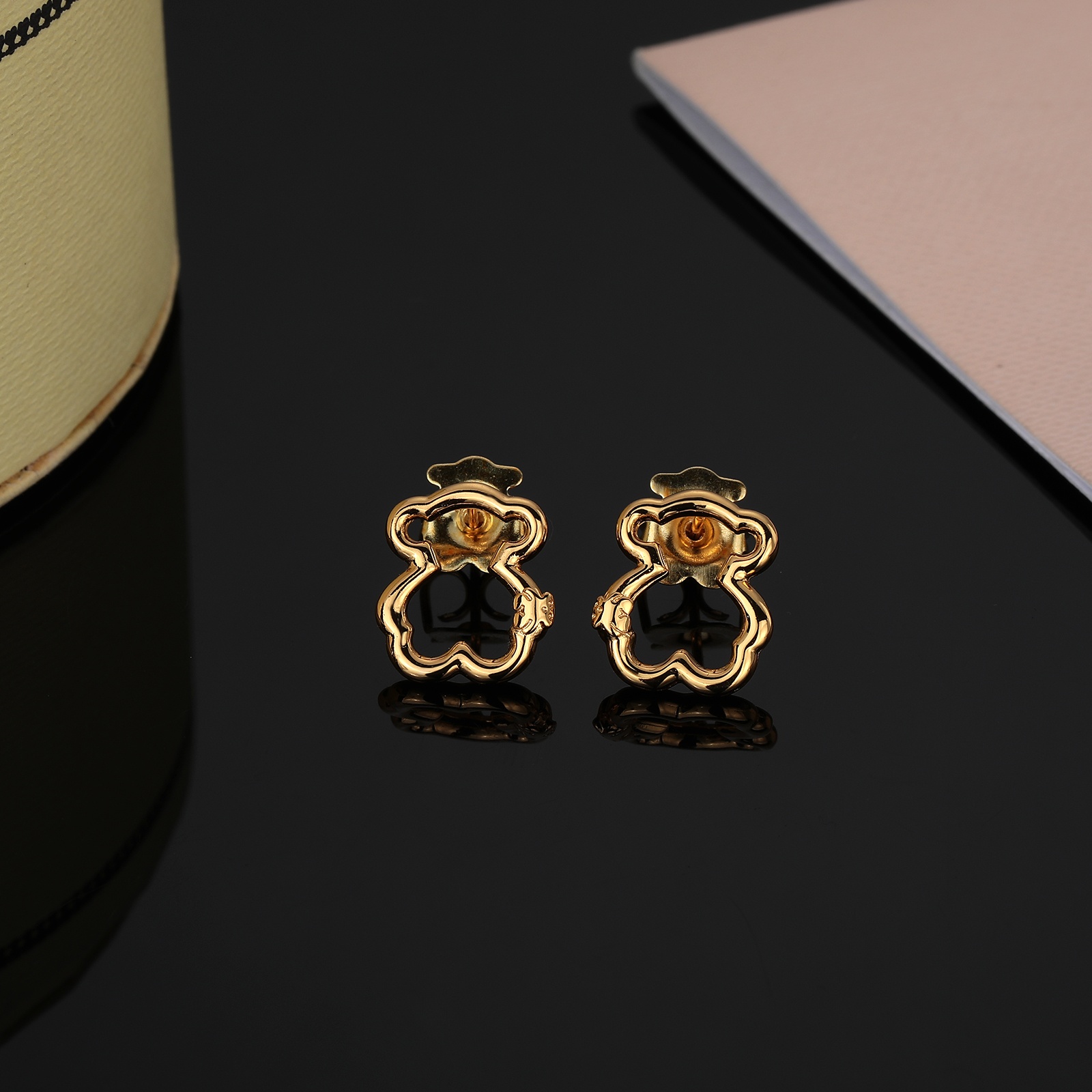 Hot Sale Fashion Women Men Silver Rose Gold Stainless Steel Span Cartoon Circle Animal Bear Shell Letter Hollow Can Open Stud Earrings Jewelry-image-1106018016