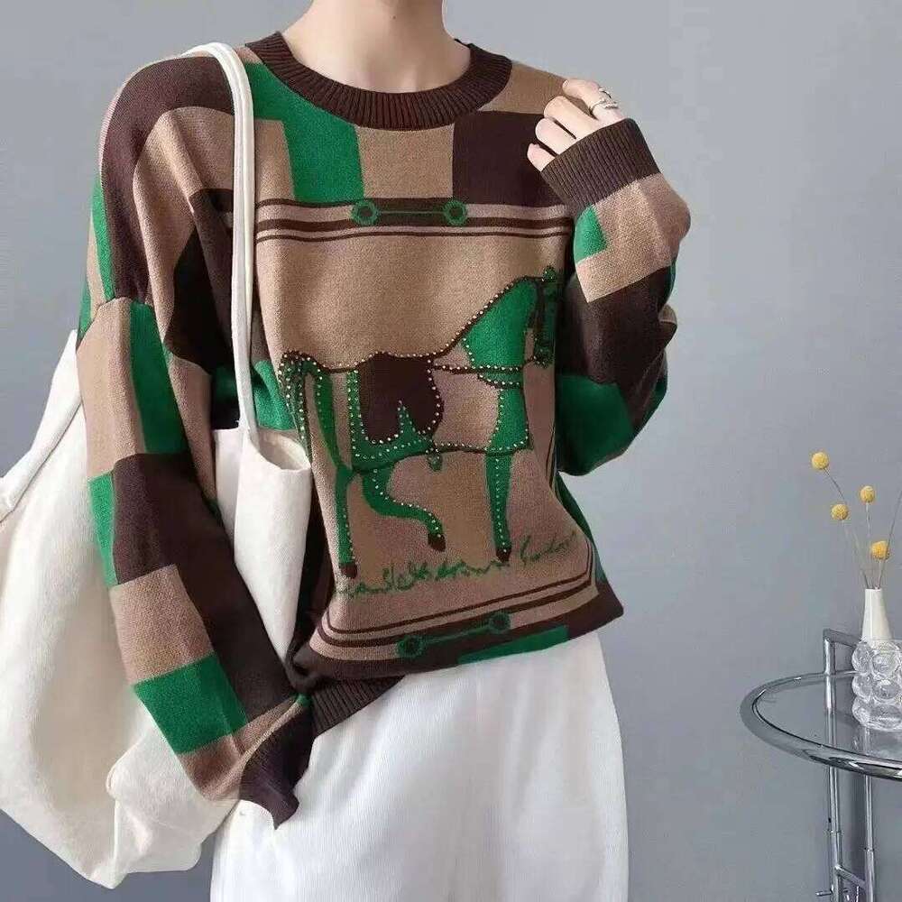 Free ShippingContrasting Colors Vintage Round Neck Sweaters Women 's Clothing Diamonds Fashion Designer Fashion Cartoon Long Sleeve Casual Knit