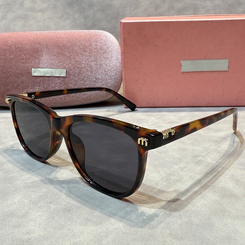 miummi sunglasses sunglasses designer for Women oversize round casual thin mirror legs frame Fine flat lenses Beach Glasses Retro Frame