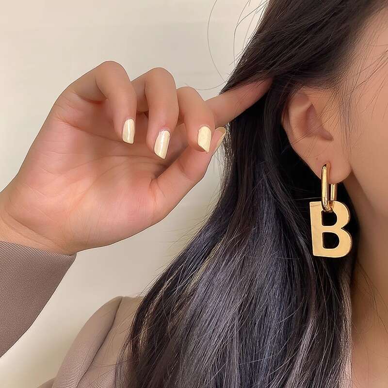 2027newHigh qualité lettre B goutte pour femmes hommes à la mode élégant coréen minimaliste or argent couleur déclaration boucles d'oreilles bijo