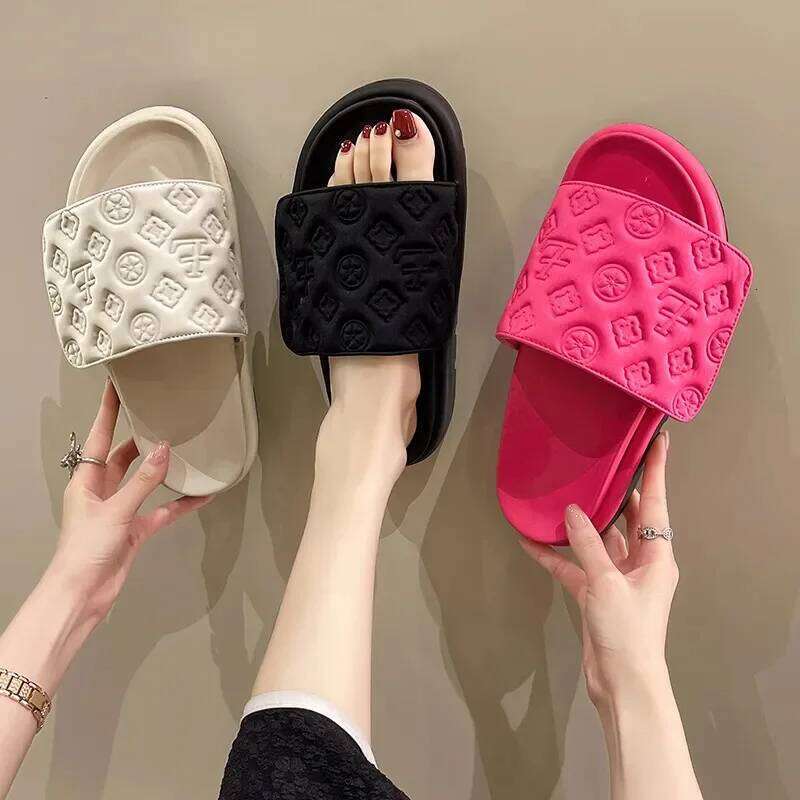 2026 New New Ladies Magic Sticker Summer Designer Luxury Sandals For Women Elegant Home Flat Slippers Zapatos De Mujer 26M0113 Free Shipping Free Sh