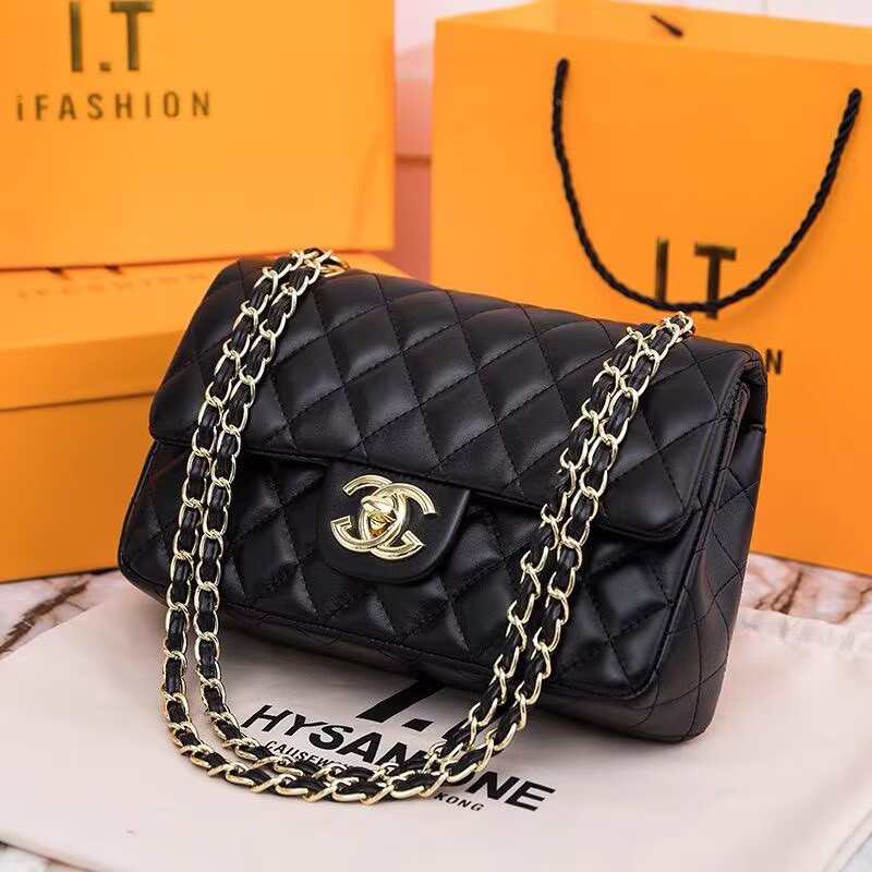 New Arrived Designer Handbag Shouder Chain Bag Cutch Fap Totes Bags Waet Check Veour Thread C Purse Doube Letters Soid Hasp Waist Square Stripes