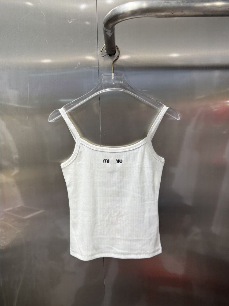 Muiemiu Clothing Women Vest Designer MM Woman Tank Sleeveless Round Neck Slim Fit Casual Vest Streetwear Top Women Daily Wear Summer Outfits Hot Miu