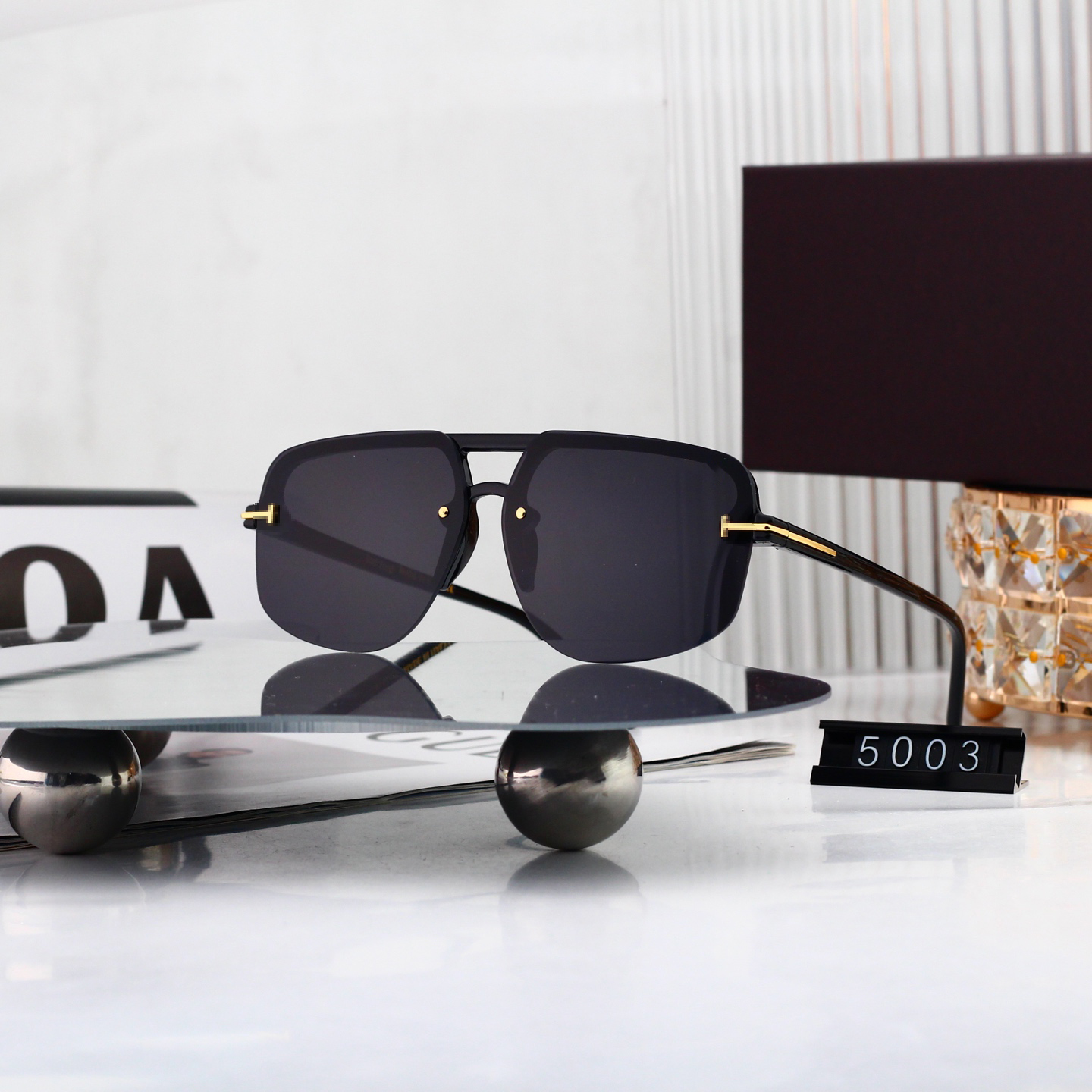 Designer Luxury Oversized Sunglasses Acetate Frame Gold Metal Decor UV Protection Dark Lenses Brand-style Eyewear for Travel Driving Beach Fashion A
