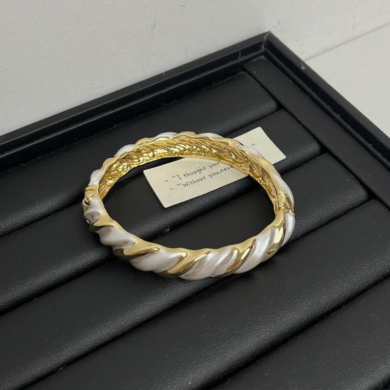 Jewelry Bracelets Women's Vintage Gold White Enamel Open Cuff Bracelet Set Niche High End Statement Fashion Jewelry-image-1104220781