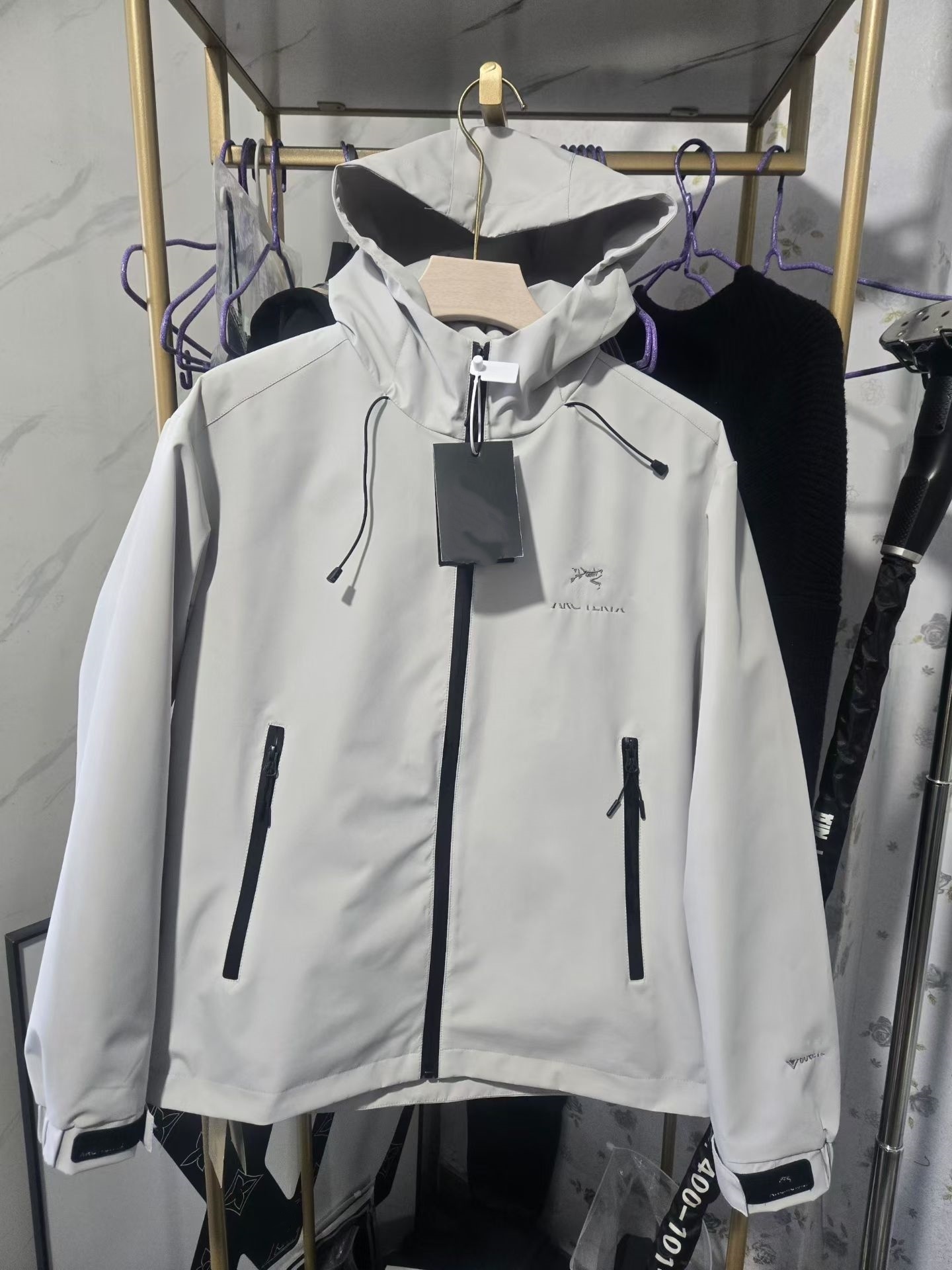 Mens Artery Jacket Three Layer Outdoor zipper jackets LT SV Windproof and waterproof mountain skiing warm designer jackets Lightweight Hiking size M