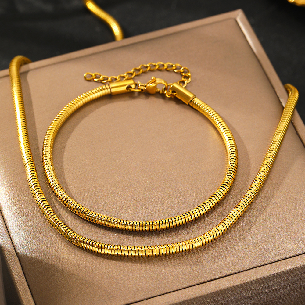 Hotsale New Fashion 18K Yellow Gold Plated Stainless Steel Round Snake Bone Chain Necklace Bracelet for Men Women for Party Wedding