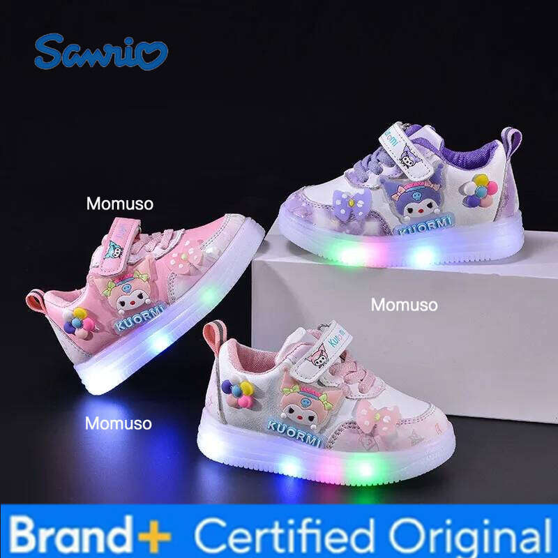 Sanrio 2025 New Autumn Kids Light Up Sneakers Girls Cartoon White Colorful LED Korean Casual Shoes H260115