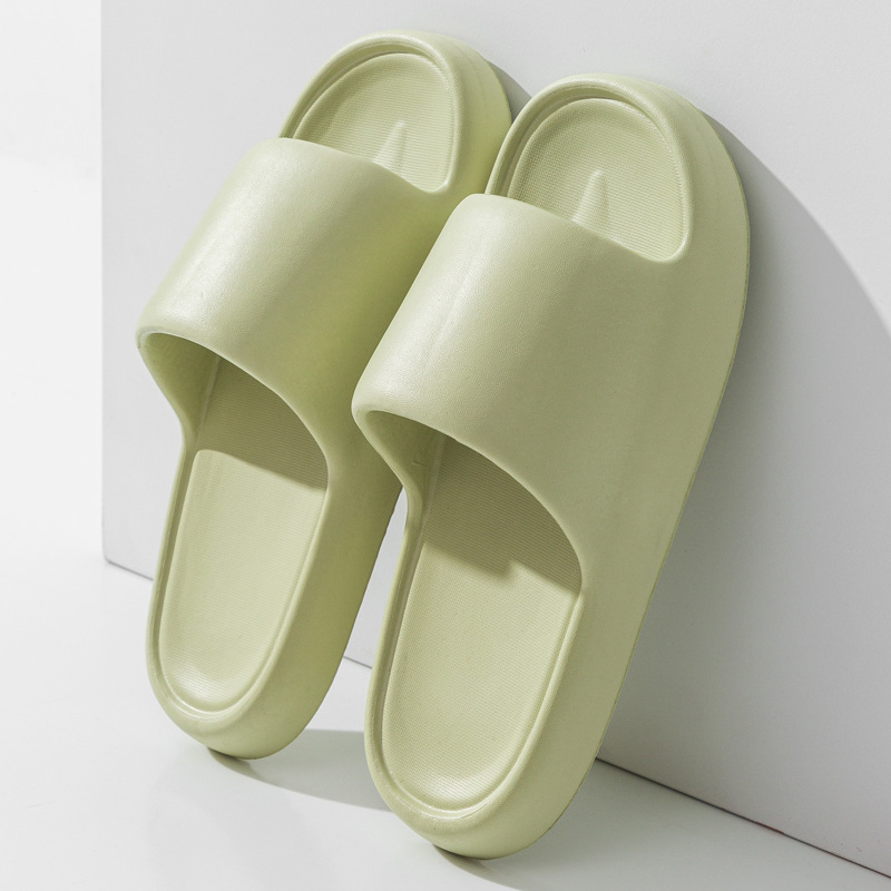 C126 Chaussures à enfiler légères et décontractées, support durable pour pieds plats, idéal pour la détente au bord de la piscine.