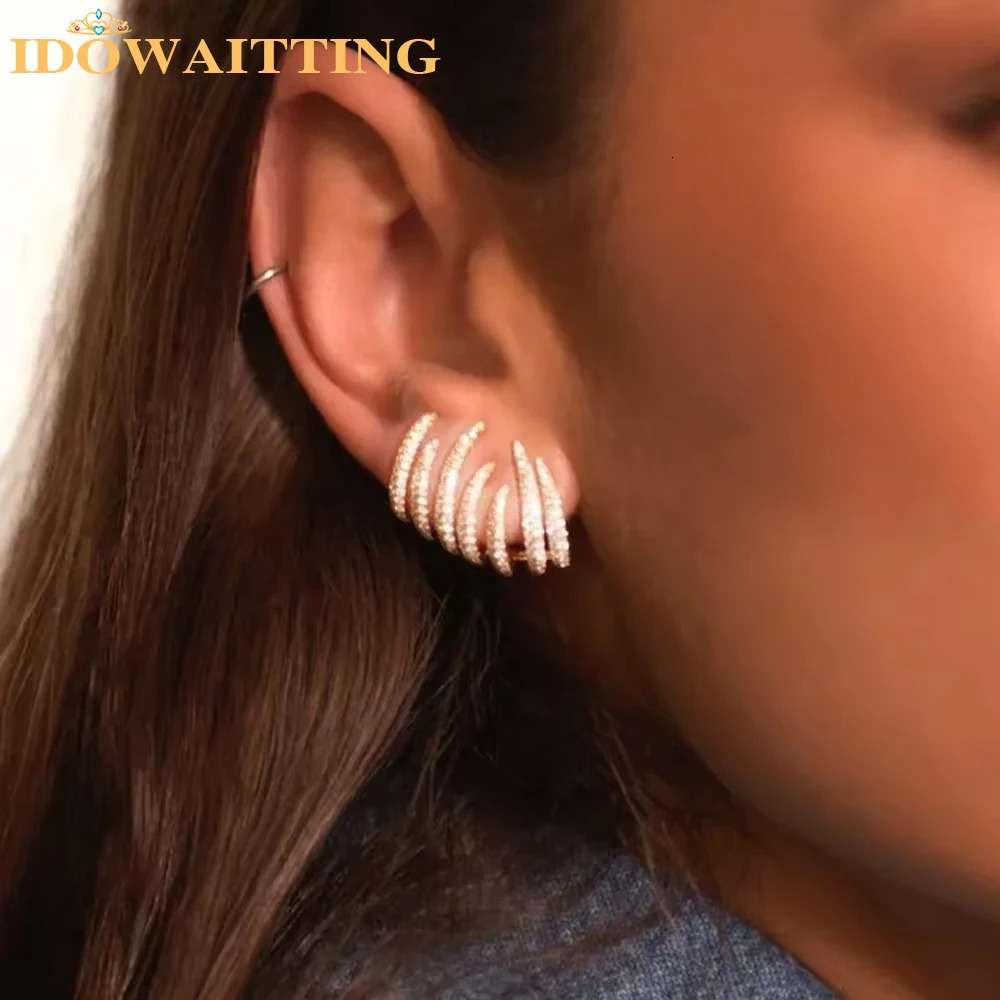 2025 High Quality Micro Pave Bling Cz Cluster Earring Sparking Gorgeous Women Wedding Engagement Gift Jewelry Wholesale 260109