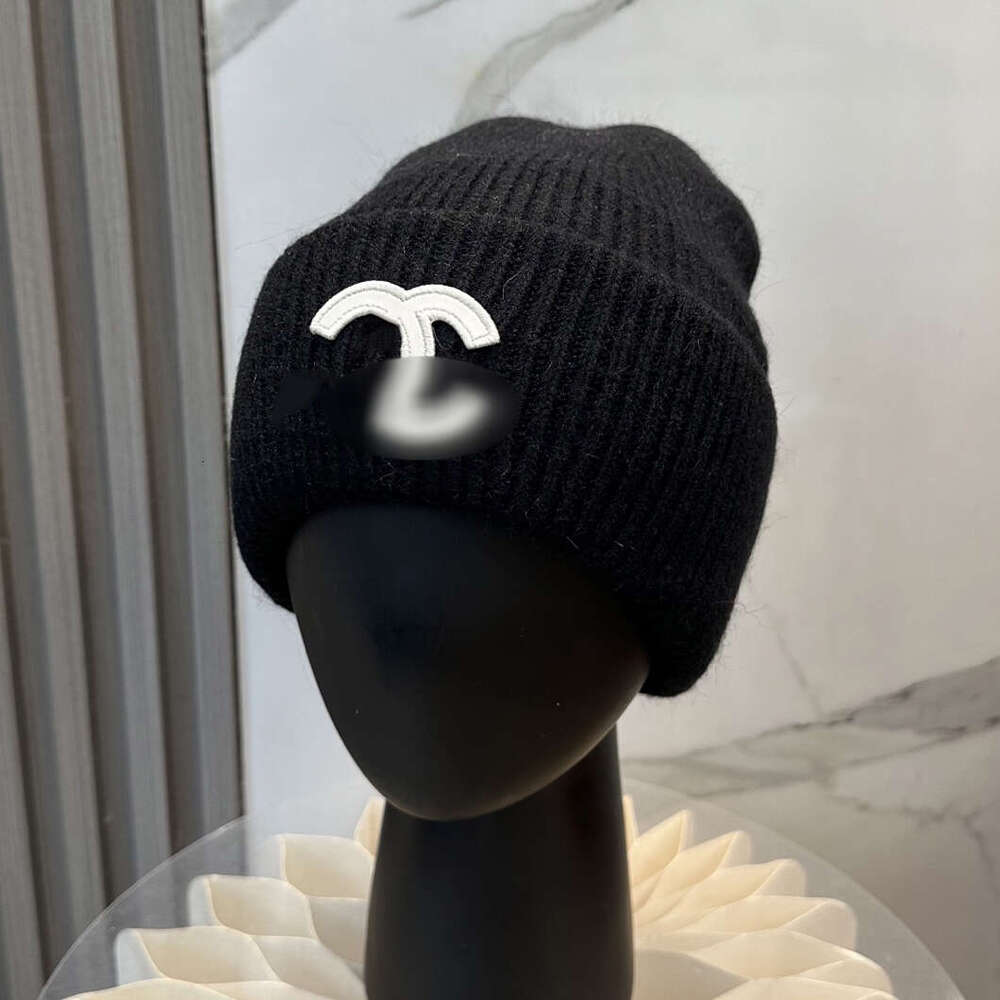 clanal Designer Bean Womecccn Woolen Fisherman Hat Luxury Classic Fashion Winter Wool Warm
