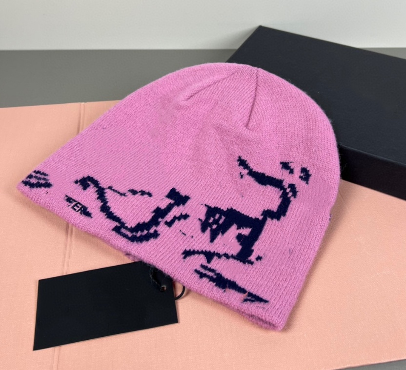 2026 New Zhd116 Designer Ball Hat Women's Luxury Embroidered cologne Hard Beanie Cap Men's Casual Trucker Top perfume Hat Winter Ear Muffs