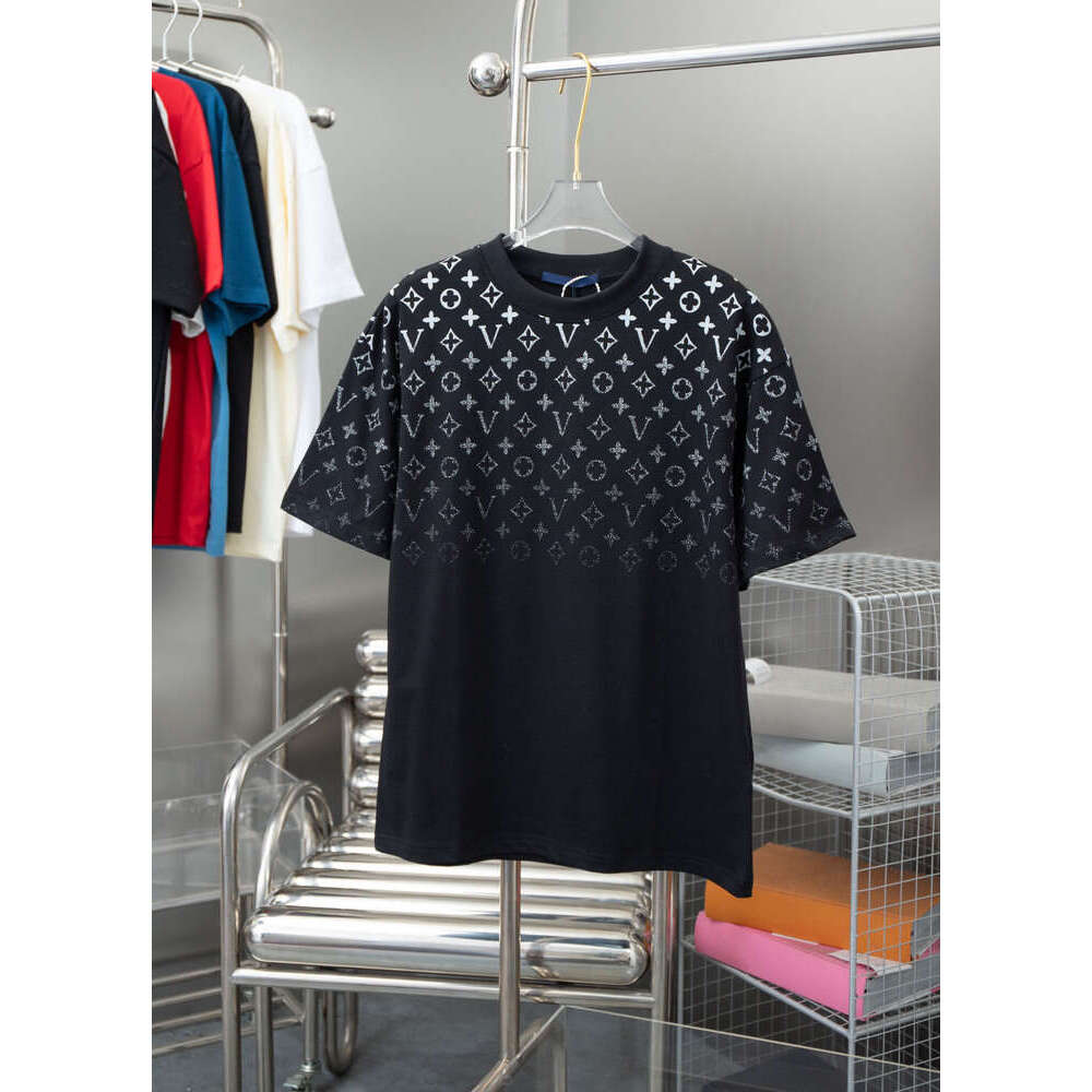 Luois Viutton Tshirt Designer Marque De Luxe Coton Lvs Chemises Sweat-shirt Hommes Tshirt Broderie À Manches Courtes Tshirt Designer De Mode T-sh