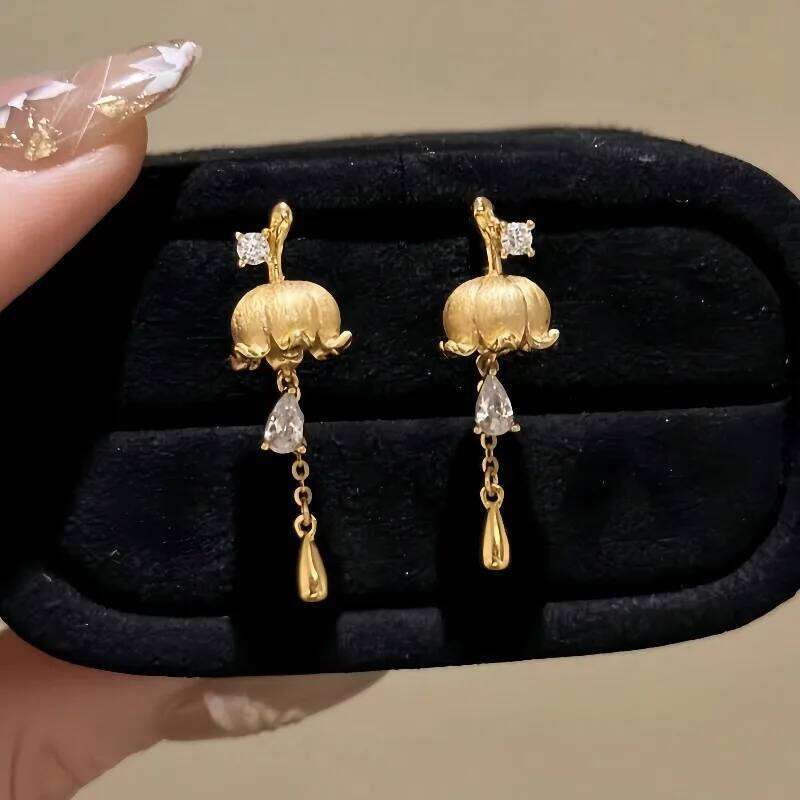 Luxury Gold Color Sparkling Zirconia Lily Flower Elegant Water Droplet Earrings for Women's Daily Wear Christmas New Year Gifts 4830e