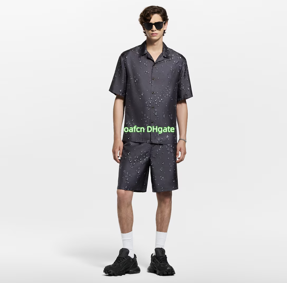 26SS Chemises de créateurs chemises pour hommes polos hauts brodés à la mode T-shirts pour hommes chevauchant des rayures de broderie d'animaux e