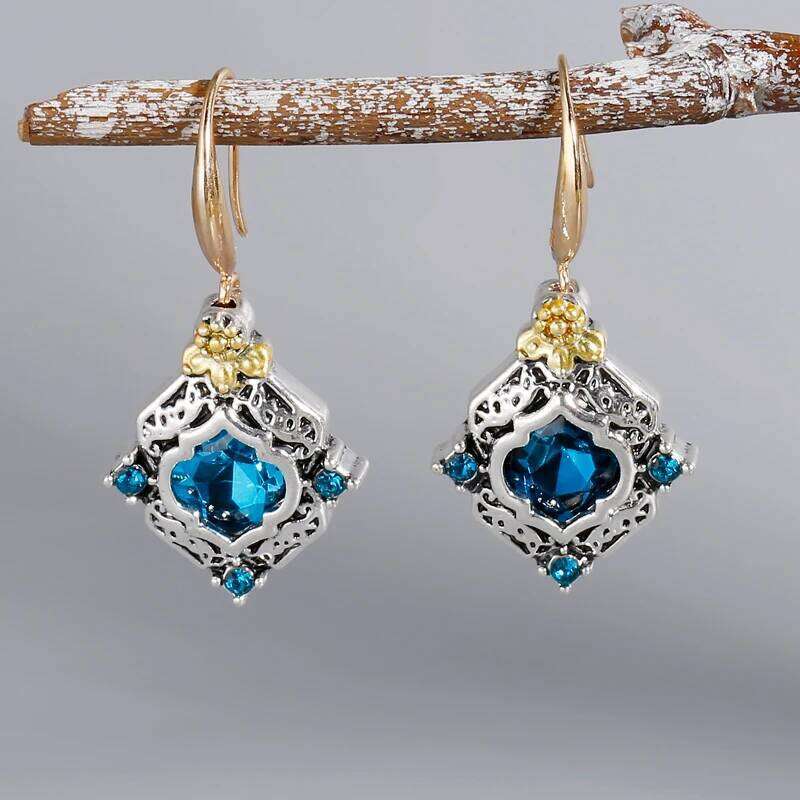 Preciosos pendientes colgantes de circonita sintética azul con incrustaciones talladas a mano Vintage para mujer, accesorio de joyería elegante para