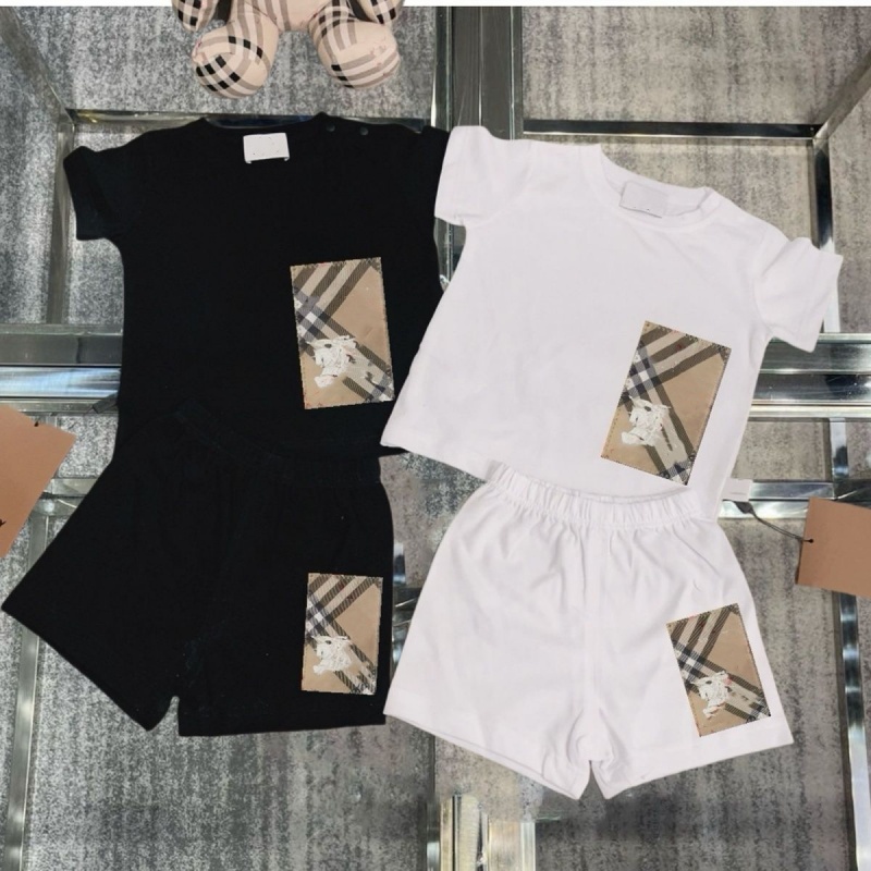 Designer baby kids Tshirts Shorts Sets toddler Boys Girls Clothing set Clothes Summer white black Luxury Tracksuit Baby cotton suit set Size 73cm-image-1096289204