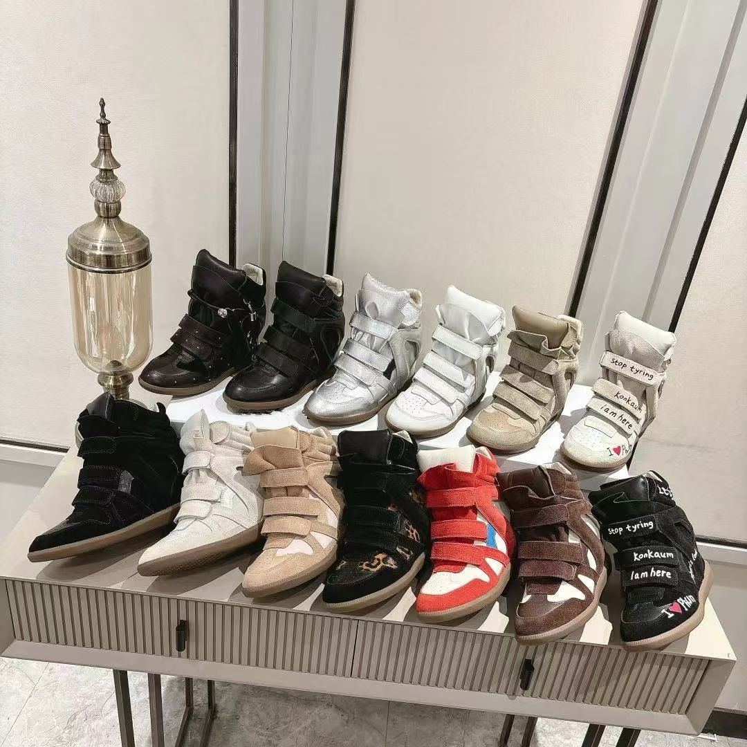 Luxe haut talon hauteur intérieure femmes designer chaussures à talons de mode style instagram décontracté avec des paquets de logo complets IS32