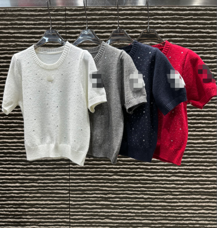 26 Women's T-shirt Heavy duty rhinestone sleeves Embroidered woolen short sleeves Simple 1-19